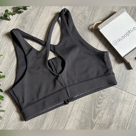 Savvi Survivor Black Zip Front Cross Back Strappy Sports Bra. Size M - Picture 6 of 8